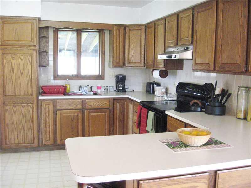 30 Manktown Road Waldoboro, ME 04572 - Photo 8 of 18 Kitchen.