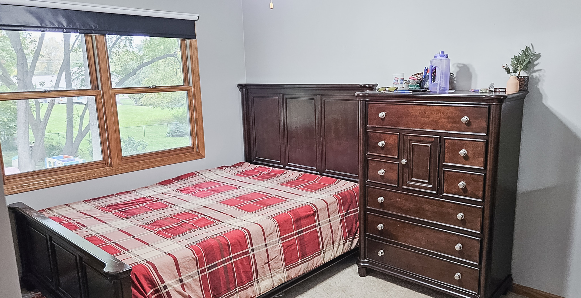 1808 May Drive Johnsburg, IL 60051 - Photo 21 of 32 a bedroom with a bed and a window