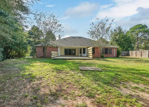 $2,300 | 5897 Saratoga Drive, Crestview, FL 32536