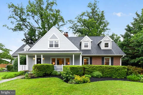 $1,549,000 | 9305 Linden Avenue, Bethesda, MD 20814