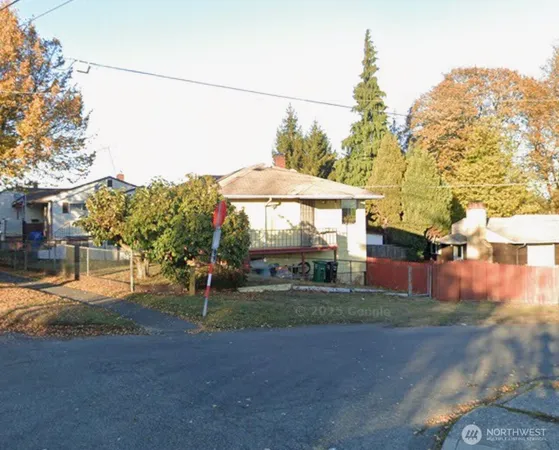 $699,900 | 7718 Beacon Avenue South, Seattle, WA 98118