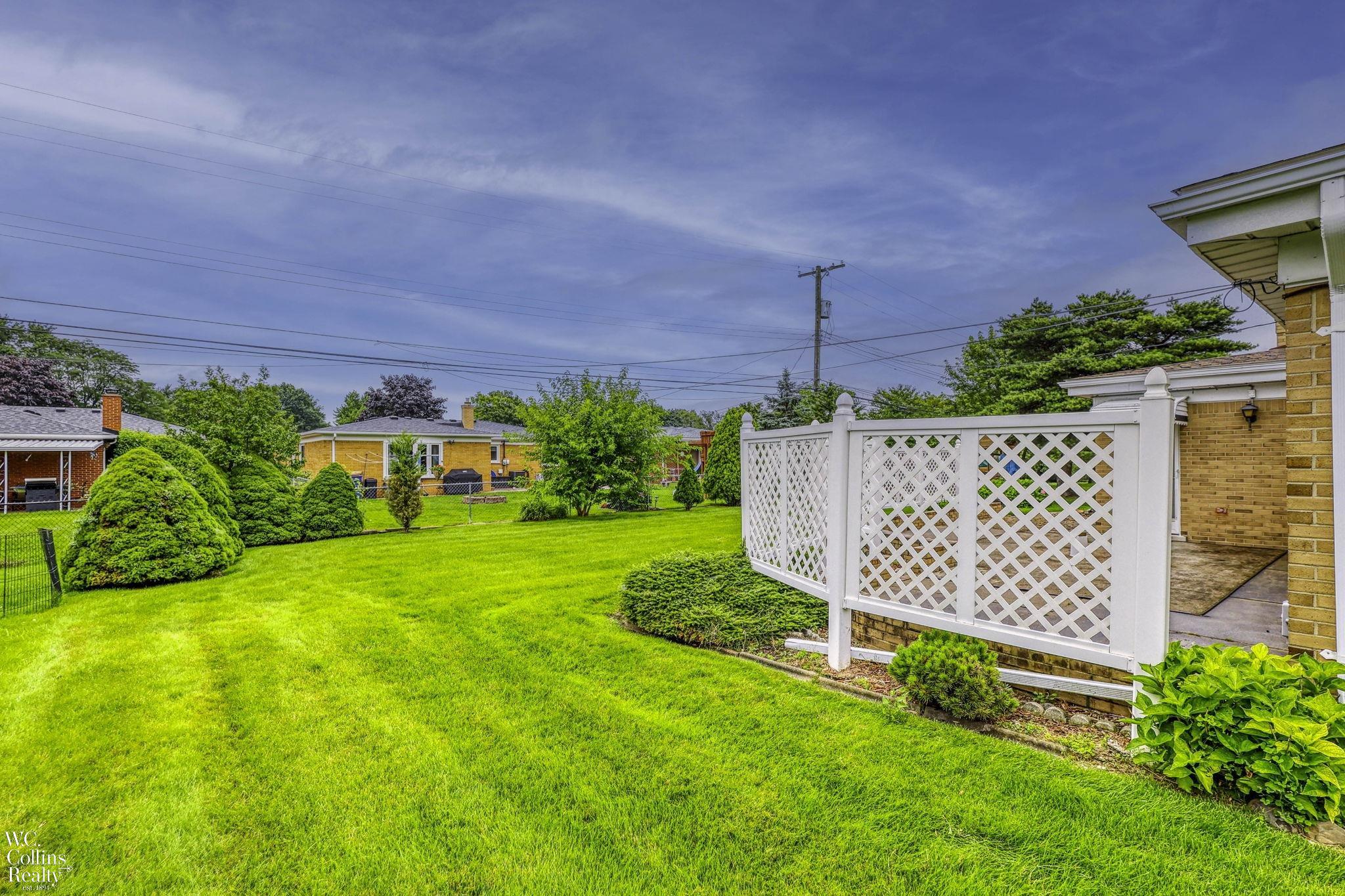 11375 Racine Road Warren, MI 48093 - Photo 28 of 34 50148683-db033ec4-6547-4623-97d1-578e14d908ab.JPG