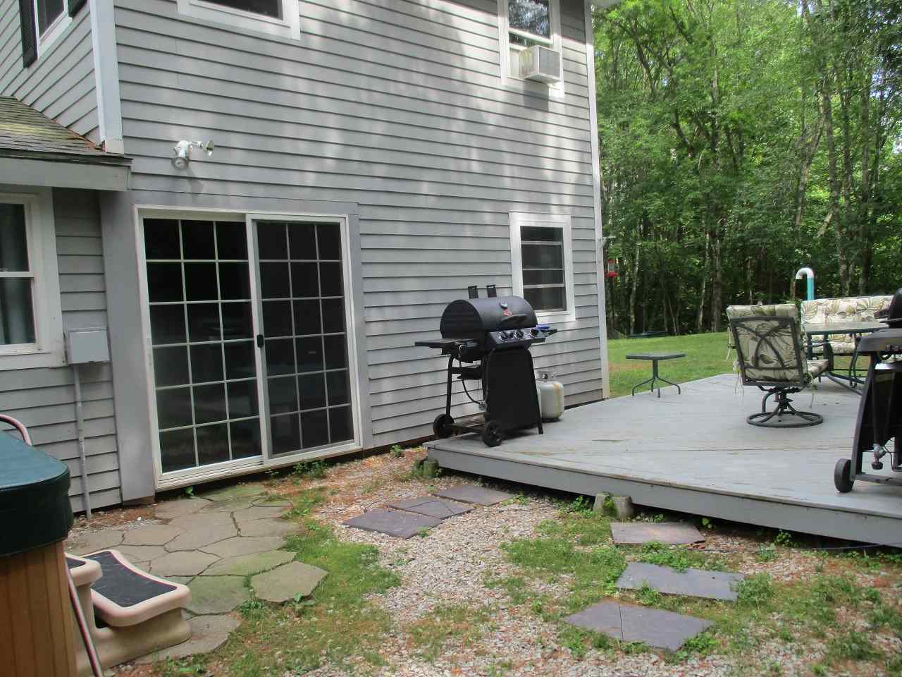 260 Parade Road Barnstead, NH 03225 - Photo 4 of 22