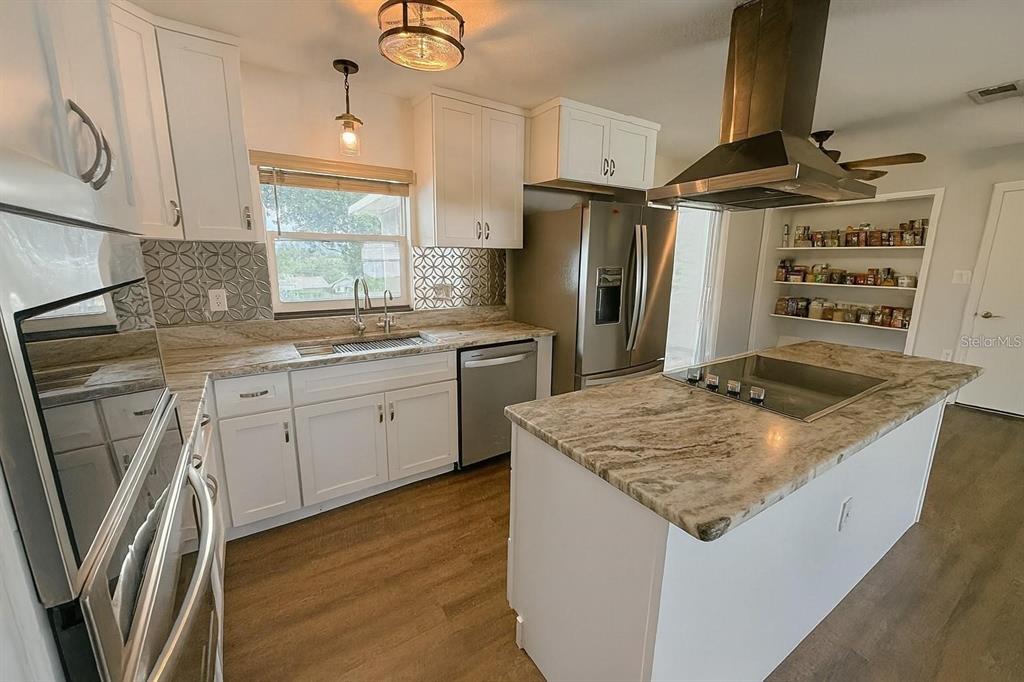 2304 Country Club Road Eustis, FL 32726 - Photo 8 of 19