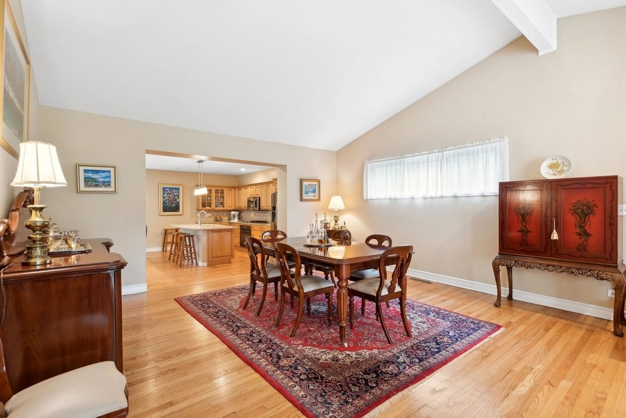 215 Sunset Drive Wilmette, IL 60091 - Photo 5 of 30