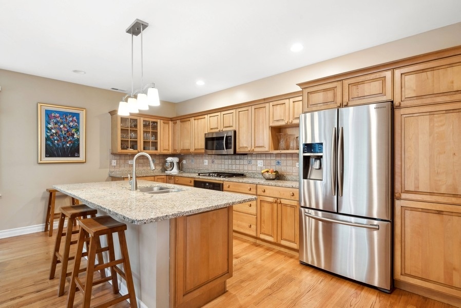 215 Sunset Drive Wilmette, IL 60091 - Photo 7 of 30