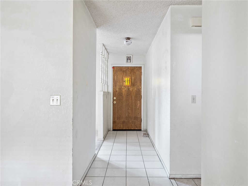 14669 La Brisa Road Victorville, CA 92392 - Photo 11 of 41