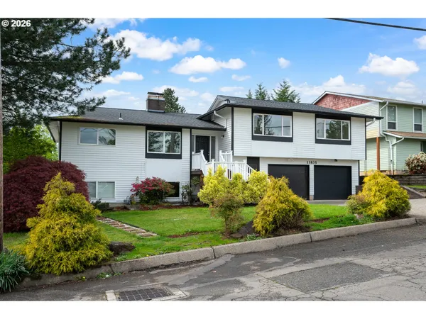 $689,900 | 11835 Southeast Valley View Terrace, Happy Valley, OR 97086