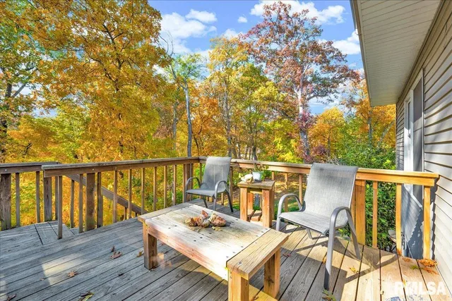 $310,000 | 6 Raleigh Avenue, Mackinaw, IL 61755