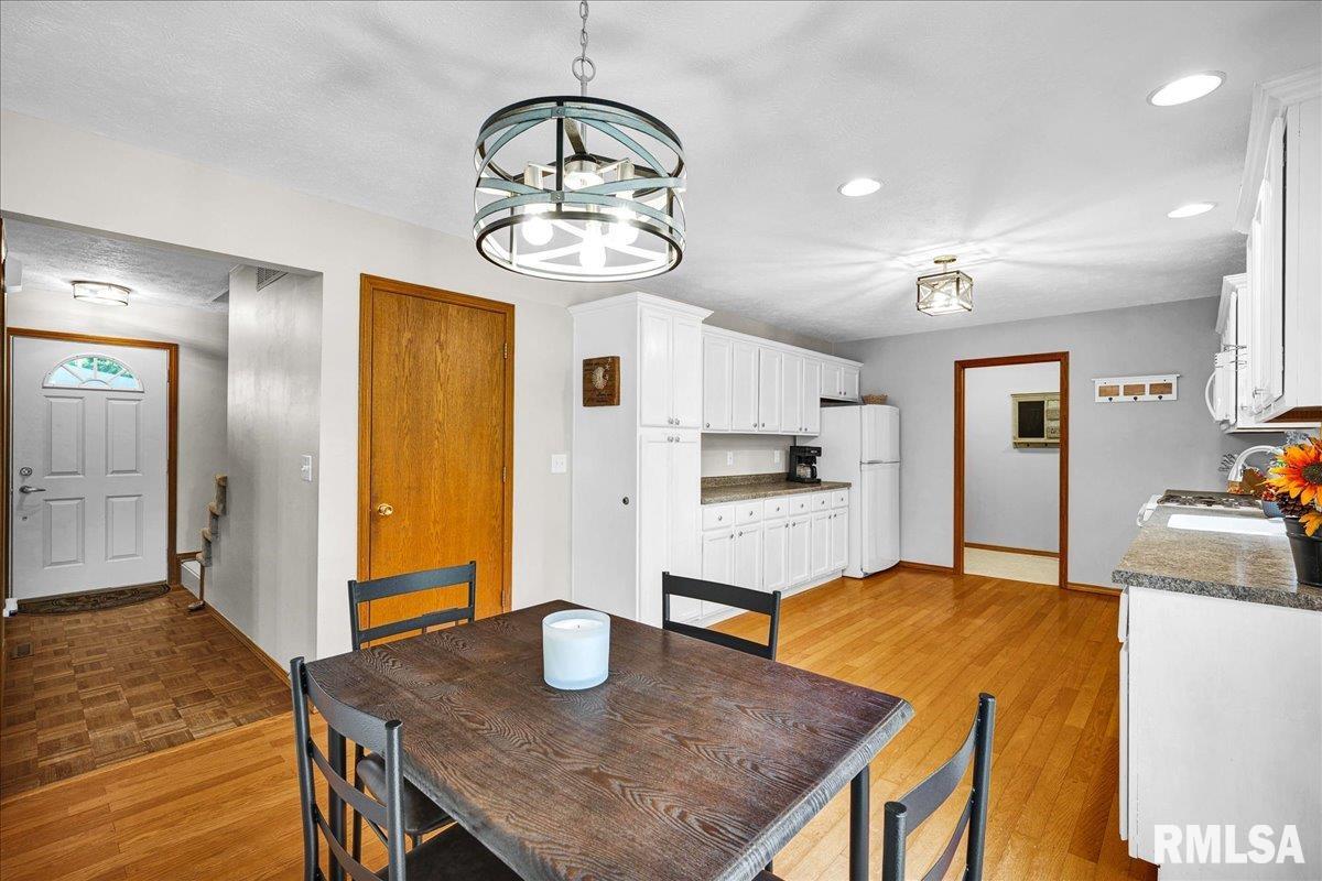 6 Raleigh Avenue Mackinaw, IL 61755 - Photo 12 of 55