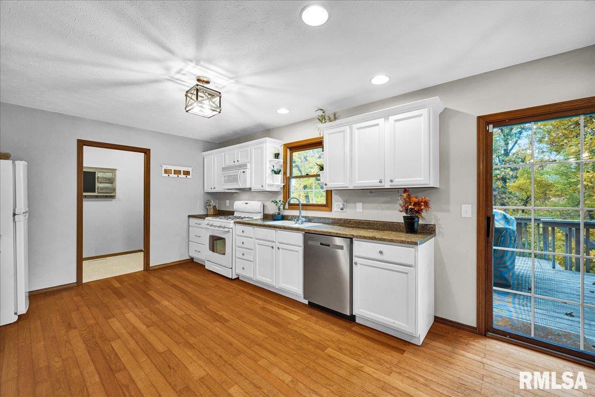 6 Raleigh Avenue Mackinaw, IL 61755 - Photo 13 of 55