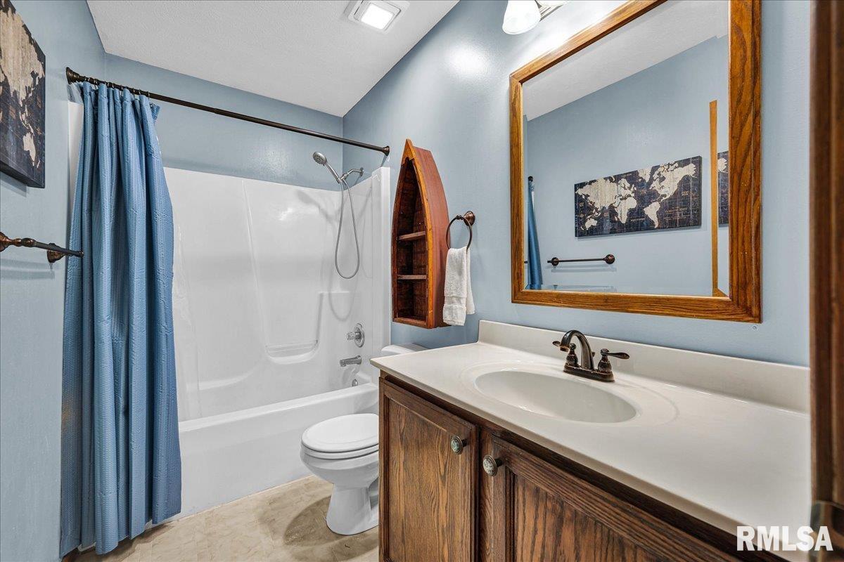 6 Raleigh Avenue Mackinaw, IL 61755 - Photo 25 of 55