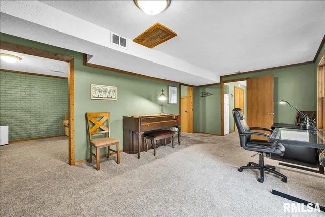 $310,000 | 6 Raleigh Avenue, Mackinaw, IL 61755