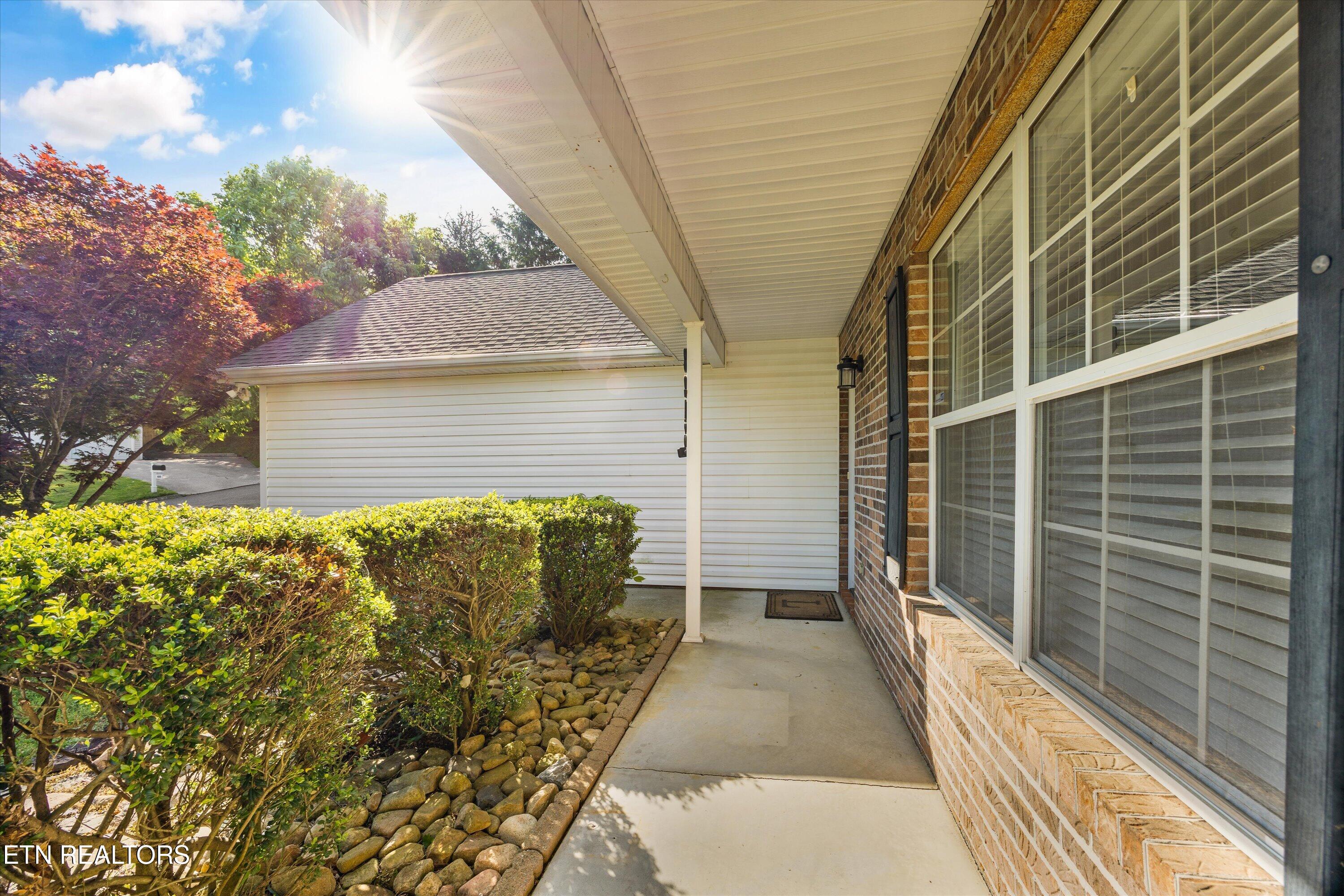 8215 Foxworth Trail Powell, TN 37849 - Photo 13 of 38 Front Porch