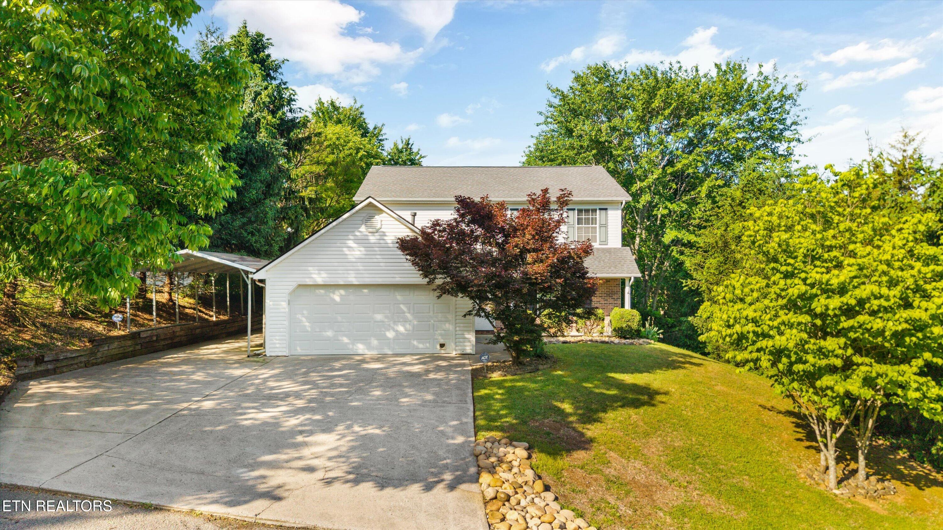 8215 Foxworth Trail Powell, TN 37849 - Photo 36 of 38 Front