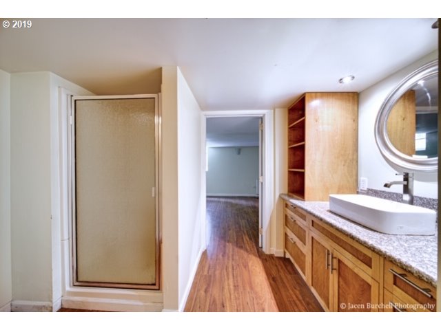 40 Southeast 133rd Avenue Portland, OR 97233 - Photo 15 of 22