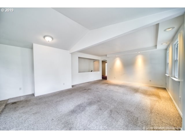 40 Southeast 133rd Avenue Portland, OR 97233 - Photo 8 of 22