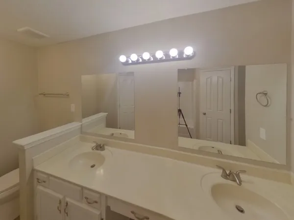 $2,299 | 1918 Cross Creek Drive, Murfreesboro, TN 37127