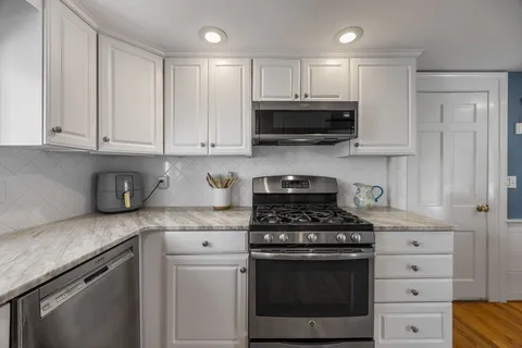 $769,900 | 2 St Andrews Way, Yarmouth, MA 02664