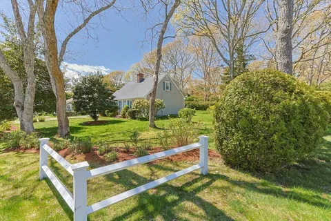 $769,900 | 2 St Andrews Way, Yarmouth, MA 02664