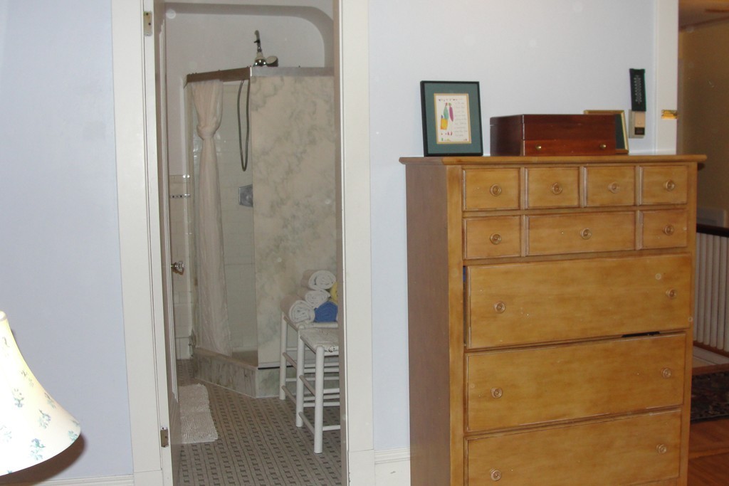13 Montvale Road Worcester, MA 01609 - Photo 14 of 30 Gallery Image 14