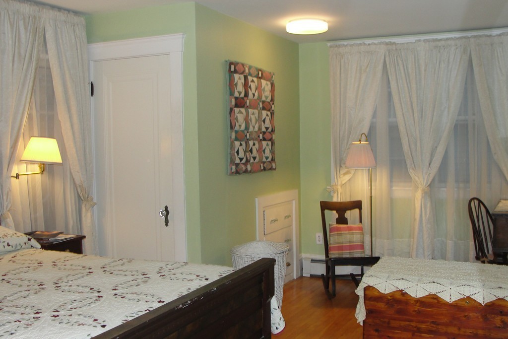 13 Montvale Road Worcester, MA 01609 - Photo 18 of 30 Gallery Image 18