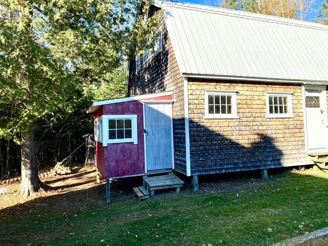 $291,000 | 6 East Dixmont Road, Monroe, ME 04951