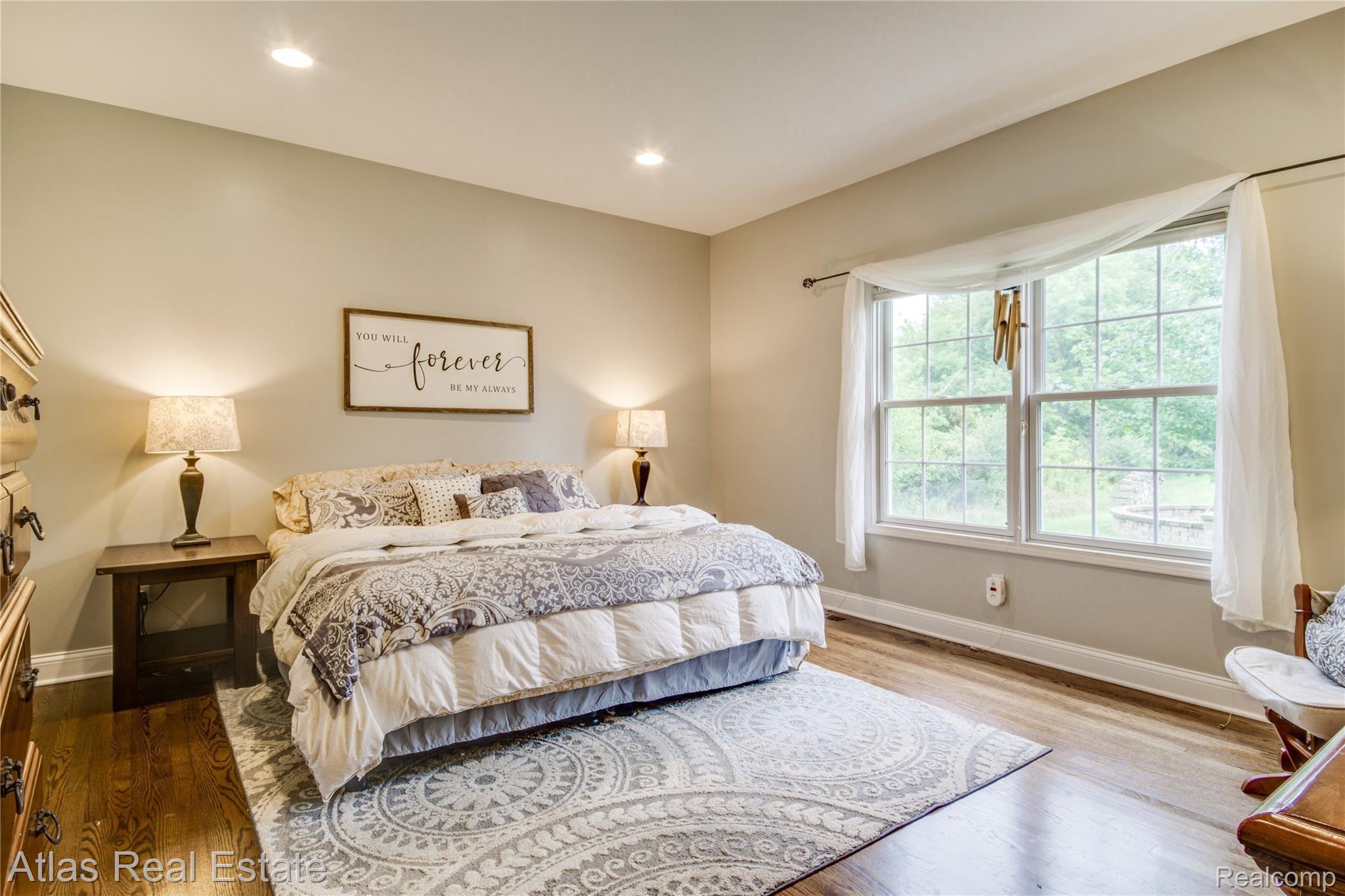 10446 County Line Road Ortonville, MI 48462 - Photo 24 of 53 Interiors (4 of 35).JPG