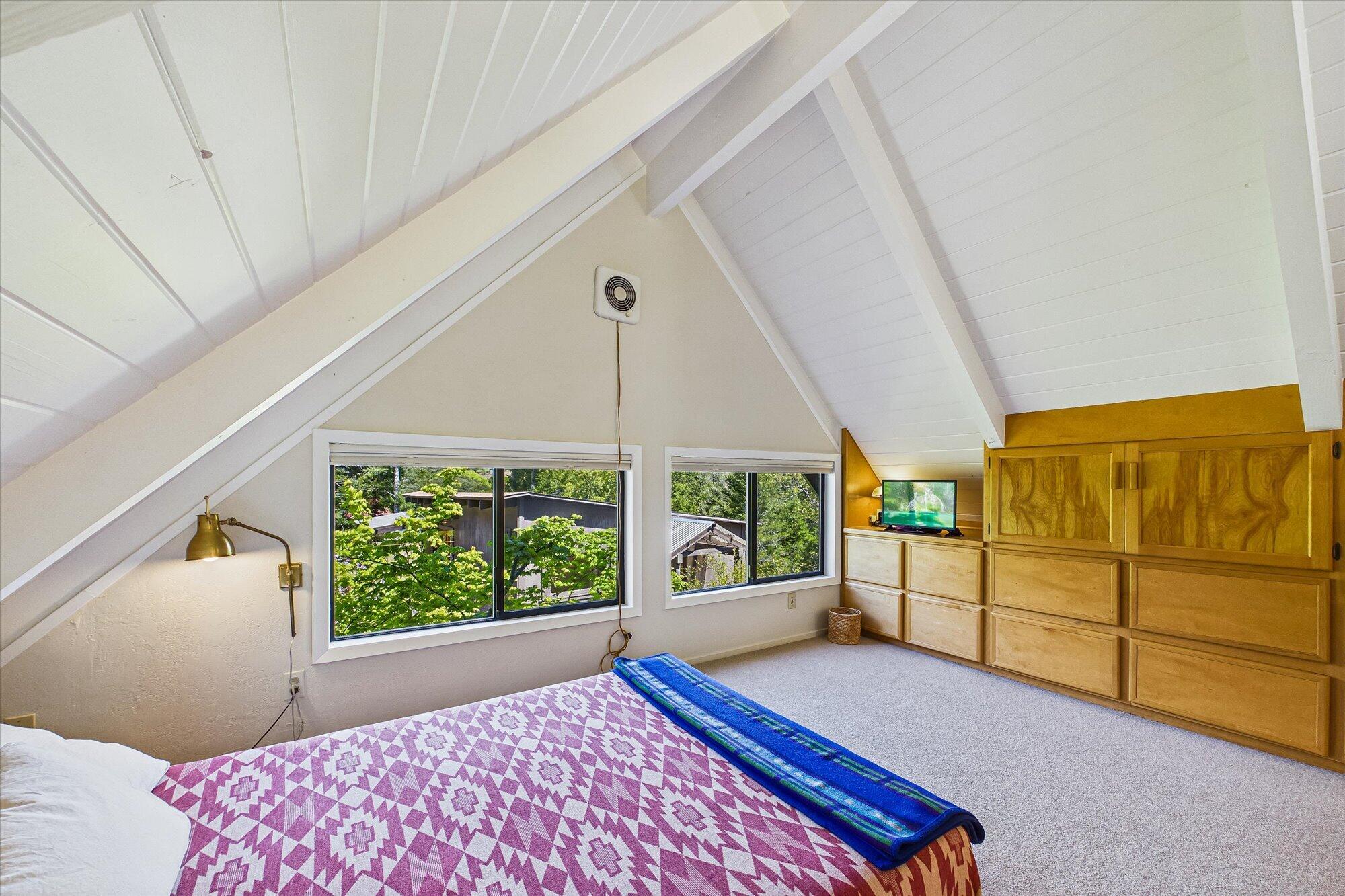303 Hungry Gulch Road Whitethorn, CA 95589 - Photo 33 of 58