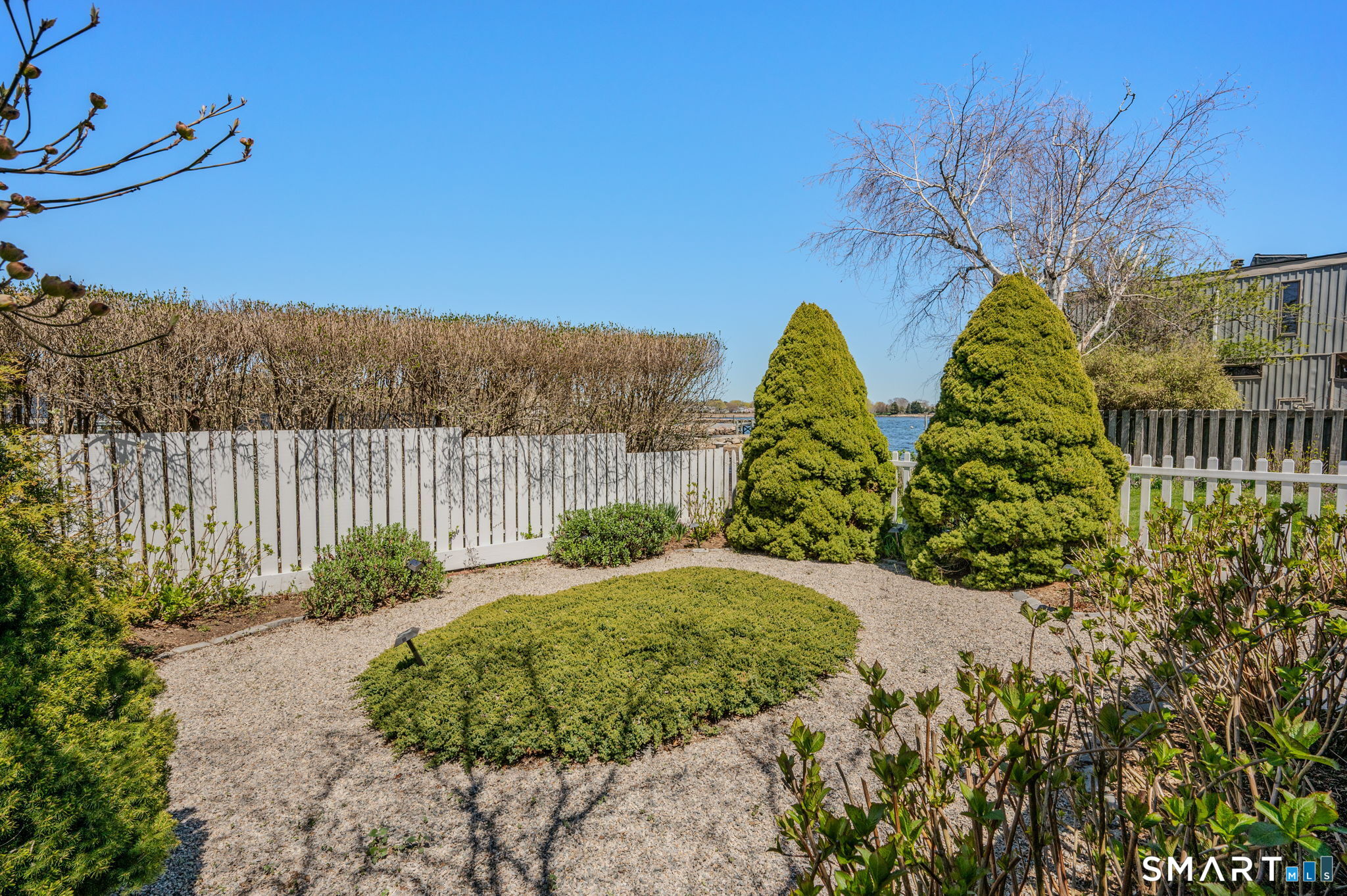 20 Diving Street Stonington, CT 06378 - Photo 28 of 33 a view of a backyard
