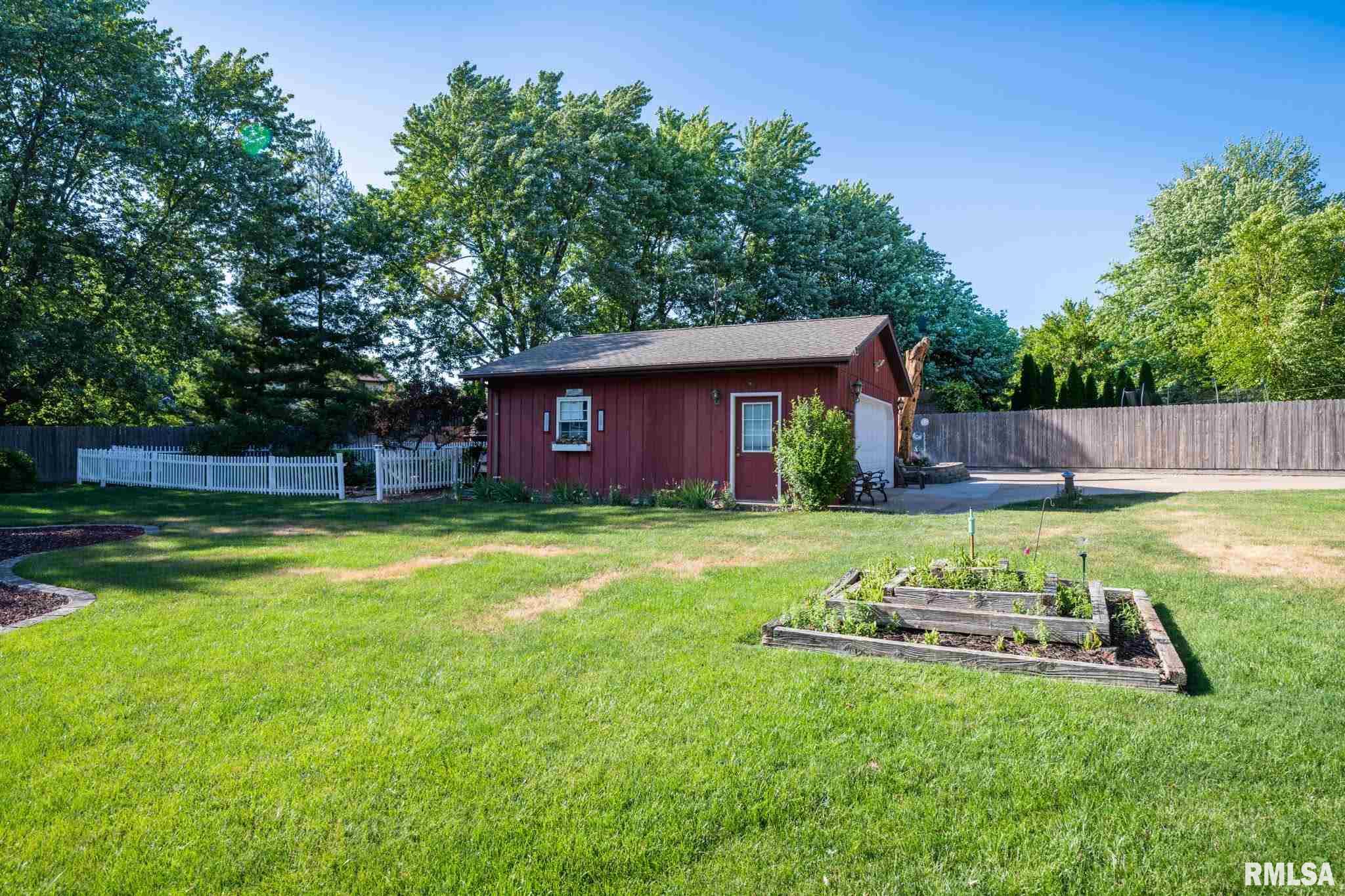 1451 Highview Road East Peoria, IL 61611 - Photo 15 of 50