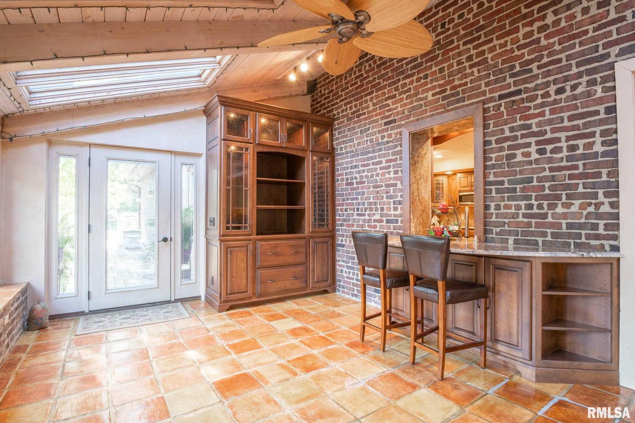 1451 Highview Road East Peoria, IL 61611 - Photo 22 of 50