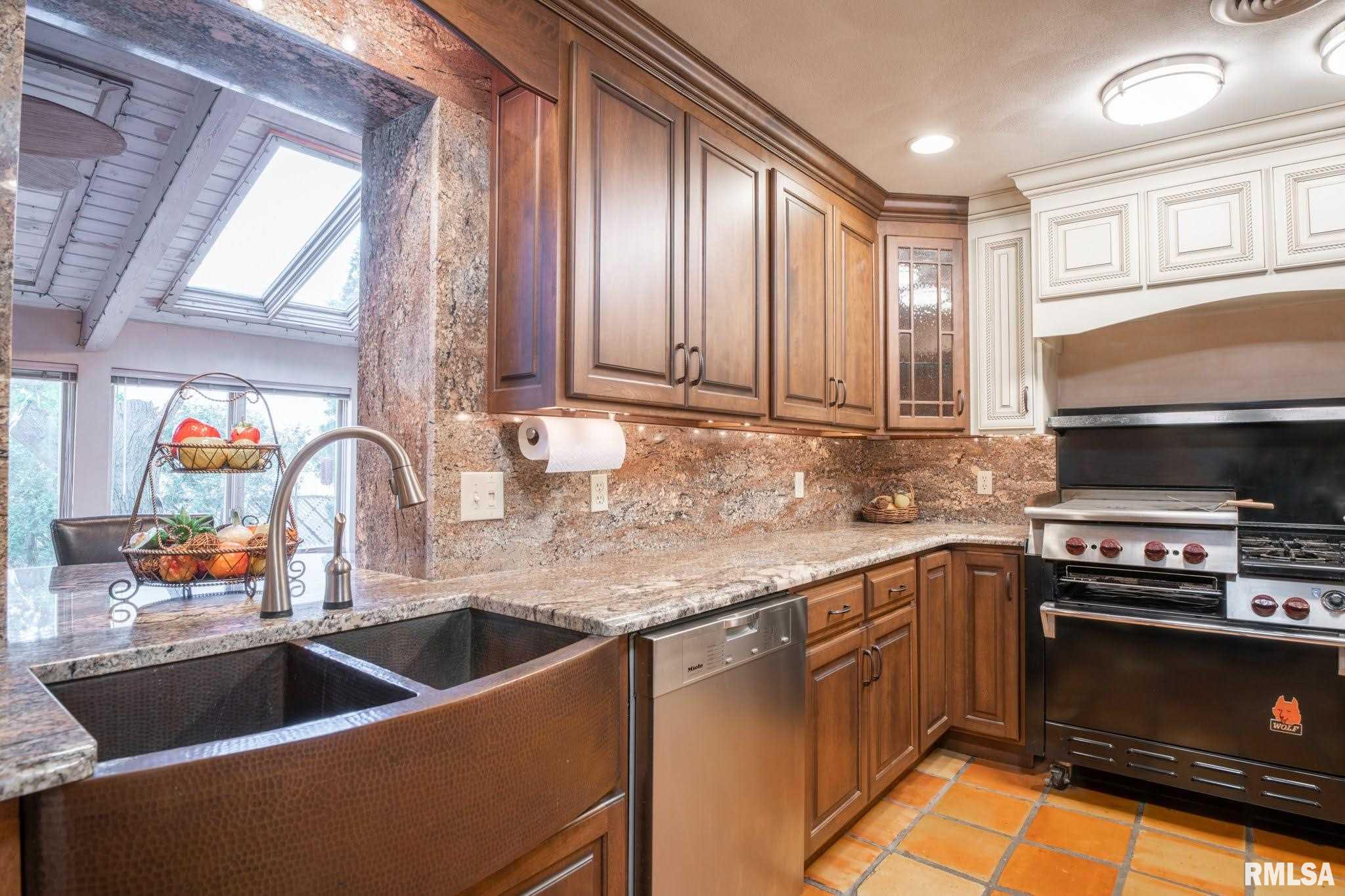 1451 Highview Road East Peoria, IL 61611 - Photo 25 of 50