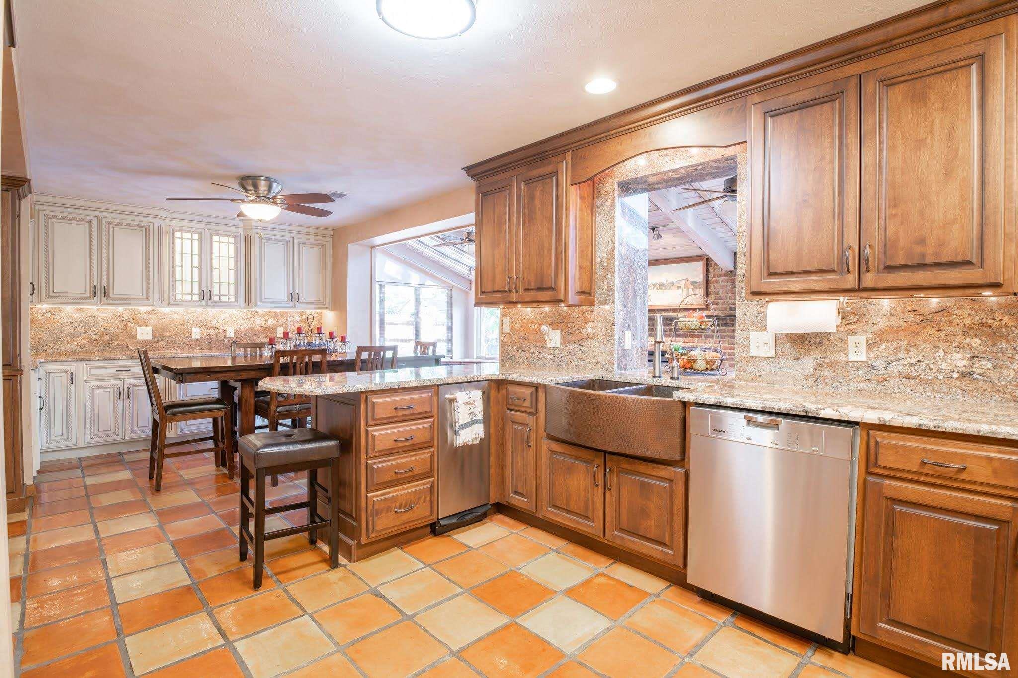 1451 Highview Road East Peoria, IL 61611 - Photo 28 of 50