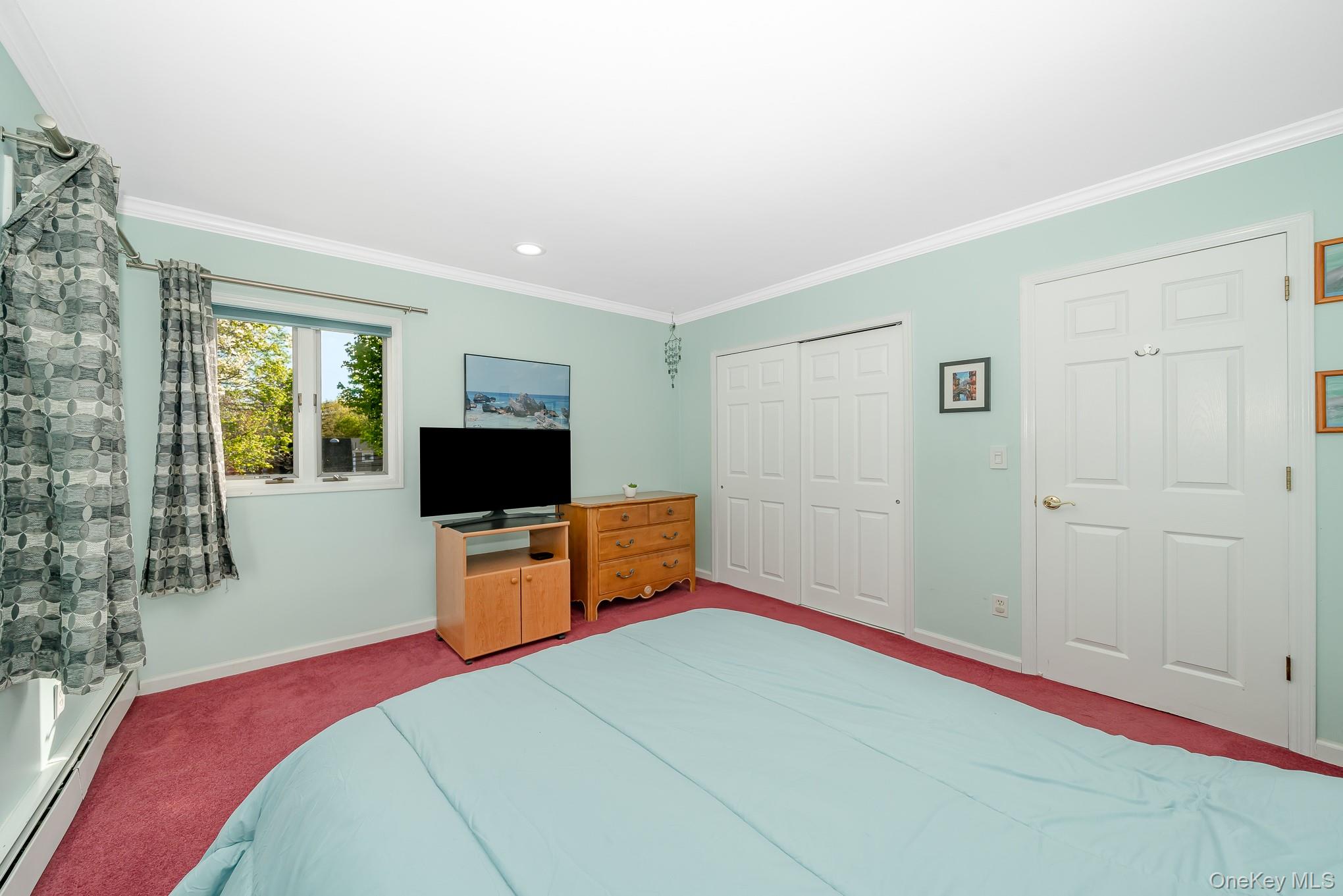 18 Byron Road Commack, NY 11725 - Photo 22 of 32