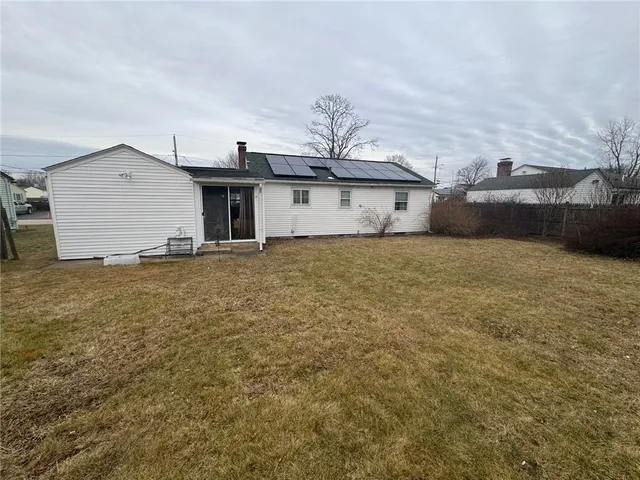 $329,900 | 20 Commodore Avenue, Warwick, RI 02888