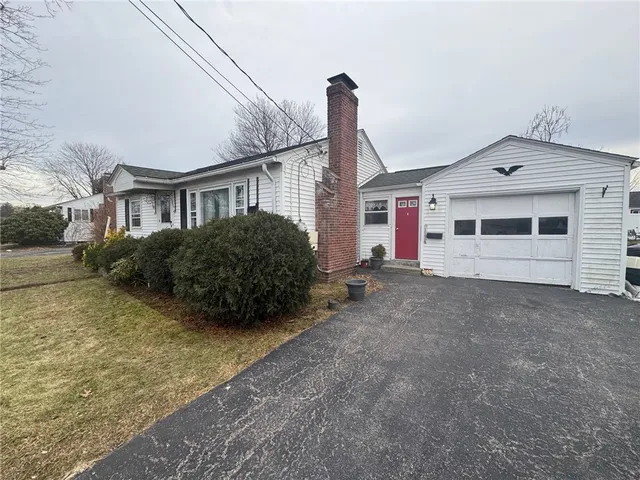 $329,900 | 20 Commodore Avenue, Warwick, RI 02888