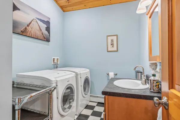 $620,000 | 31 Lakeridge Lane, Unit 31, Smithfield, ME 04978