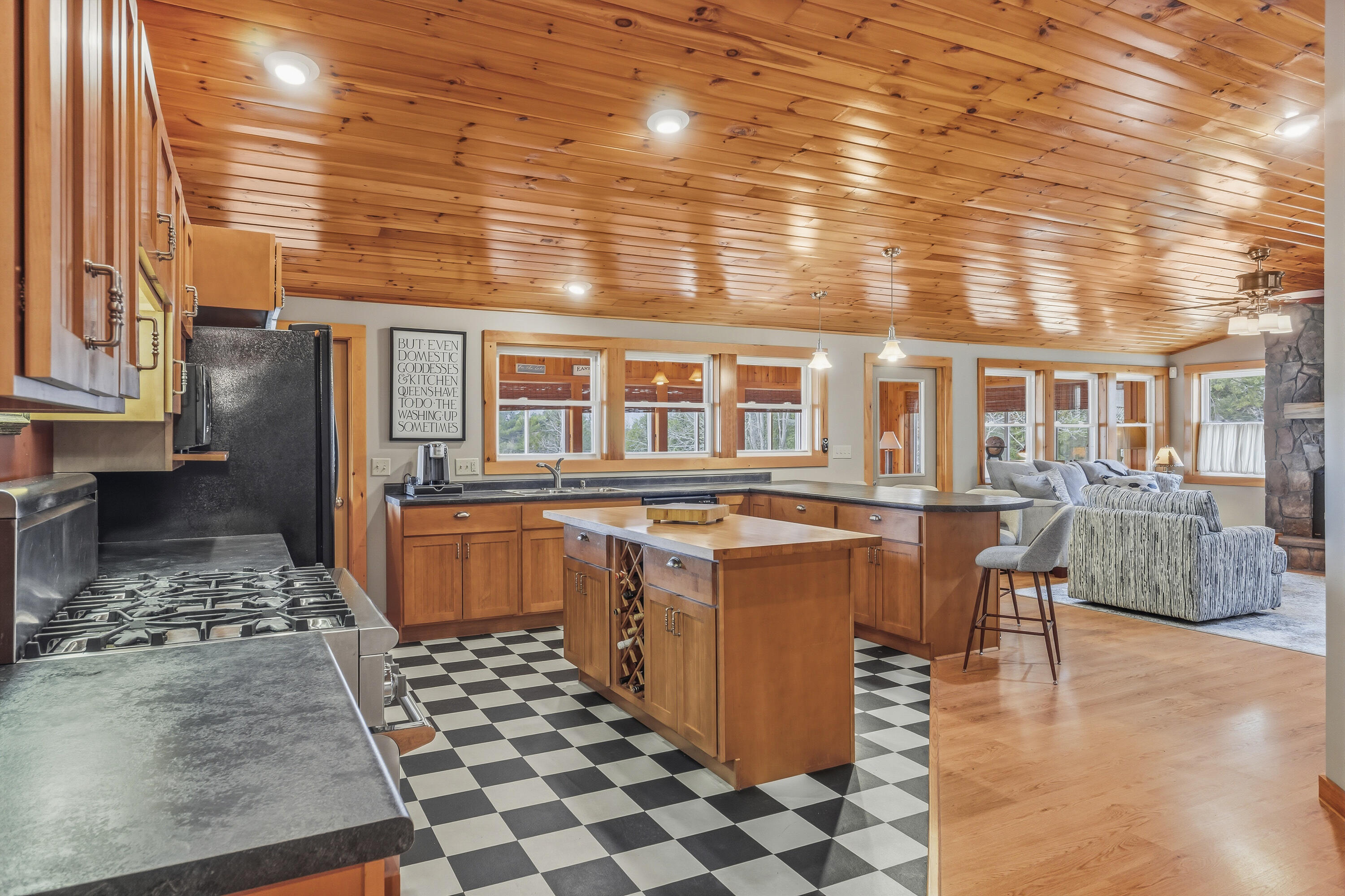 31 Lakeridge Lane, Unit 31 Smithfield, ME 04978 - Photo 6 of 70 31 Lakeridge Ln_117