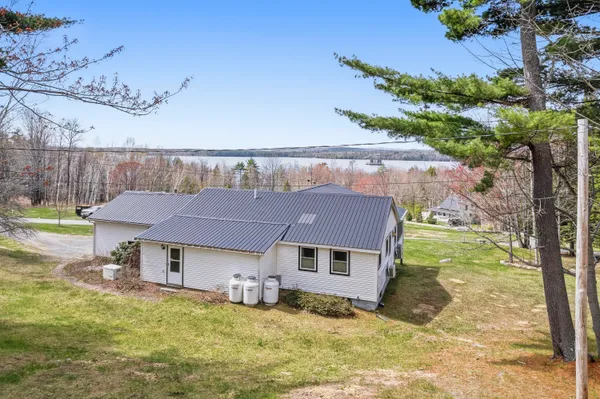 $620,000 | 31 Lakeridge Lane, Unit 31, Smithfield, ME 04978