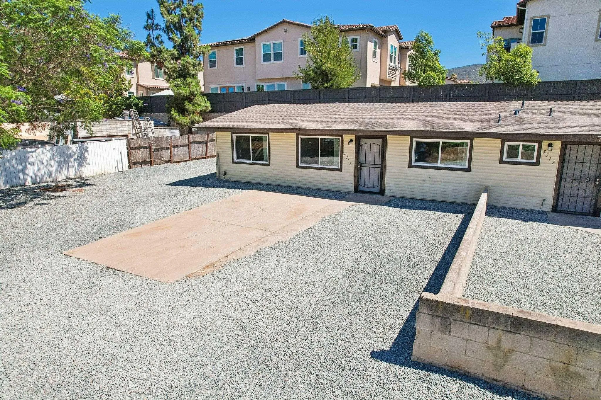8717 Carribean Way Santee, CA 92071 - Photo 36 of 55