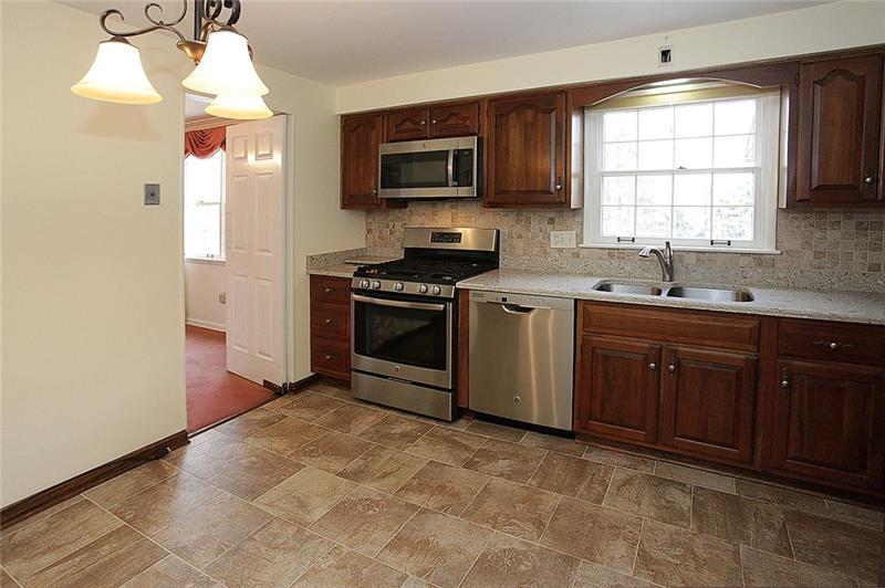 8155 Post Road Allison Park, PA 15101 - Photo 5 of 19 Gallery Image 5