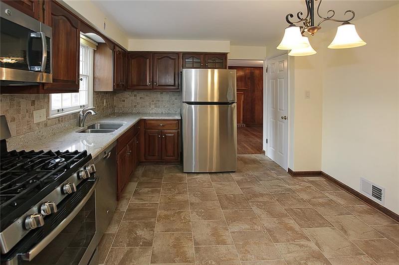 8155 Post Road Allison Park, PA 15101 - Photo 6 of 19 Gallery Image 6