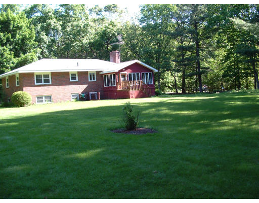 36 Parker Road Chelmsford, MA 01824 - Photo 3 of 5 Gallery Image 3