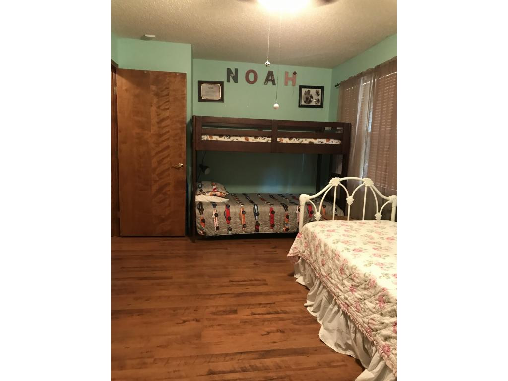 122 Fitzsimmons Hill Road Elizabethton, TN 37643 - Photo 14 of 26 Photo 14