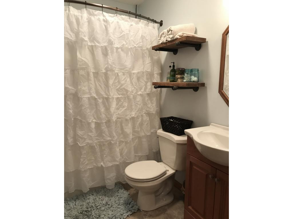 122 Fitzsimmons Hill Road Elizabethton, TN 37643 - Photo 15 of 26 Photo 15