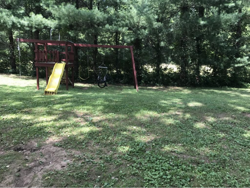 122 Fitzsimmons Hill Road Elizabethton, TN 37643 - Photo 25 of 26 Photo 25