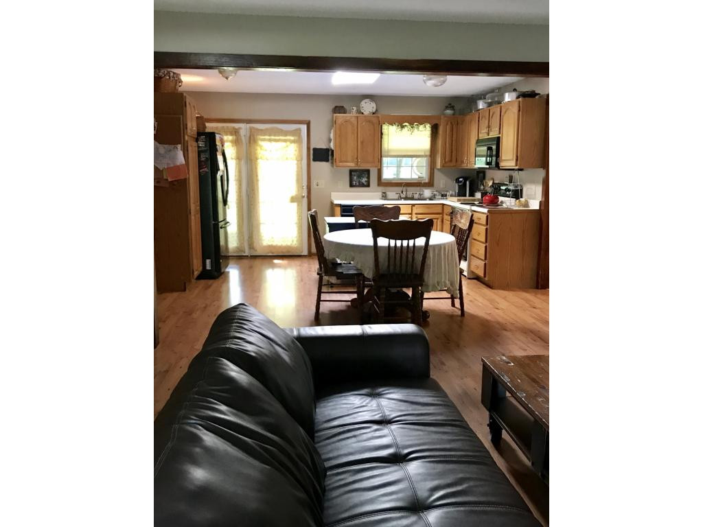 122 Fitzsimmons Hill Road Elizabethton, TN 37643 - Photo 3 of 26 Photo 3