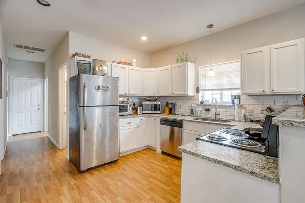 $6,000 | 3200 Lubbock Avenue, Fort Worth, TX 76109