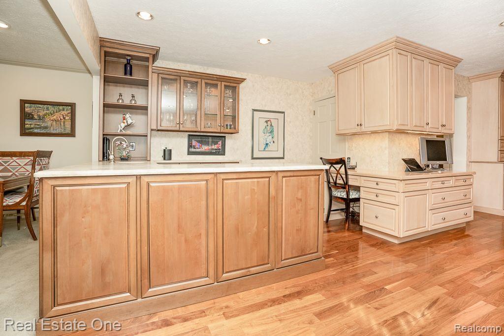 1218 Creekview Court Rochester, MI 48306 - Photo 13 of 48 Desk Area